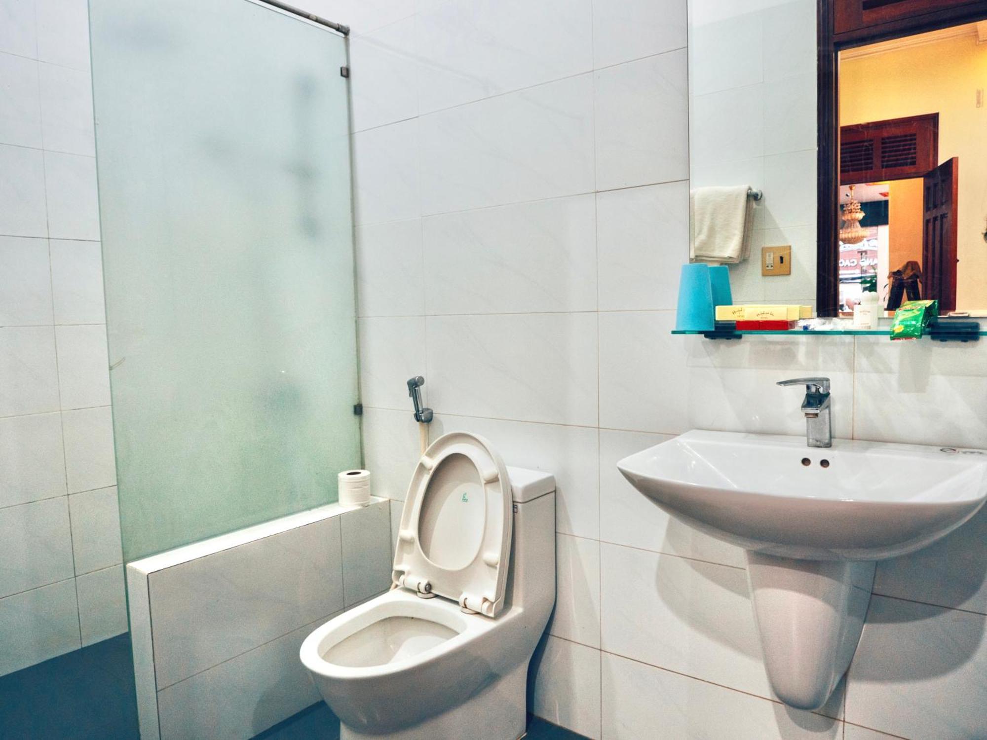 Huynh Gia Bao Hotel Баолок Екстер'єр фото